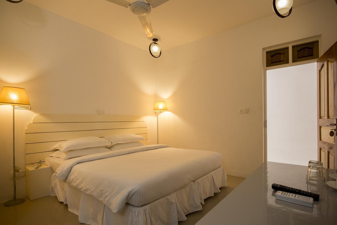 Dhigurah Retreat Beach エクステリア 写真