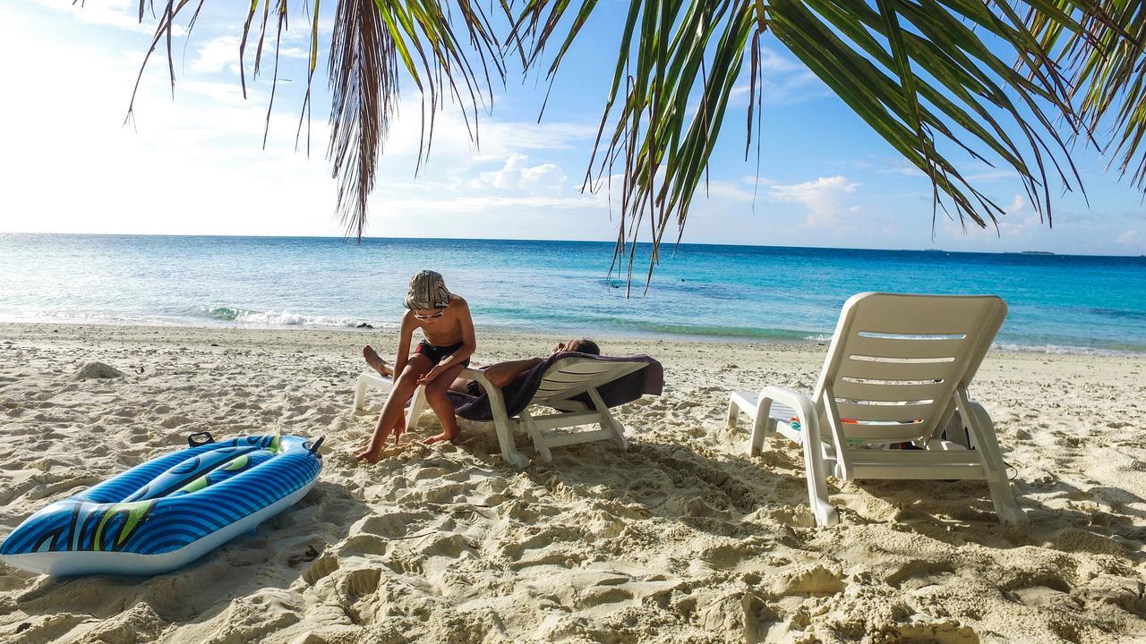 Dhigurah Retreat Beach エクステリア 写真