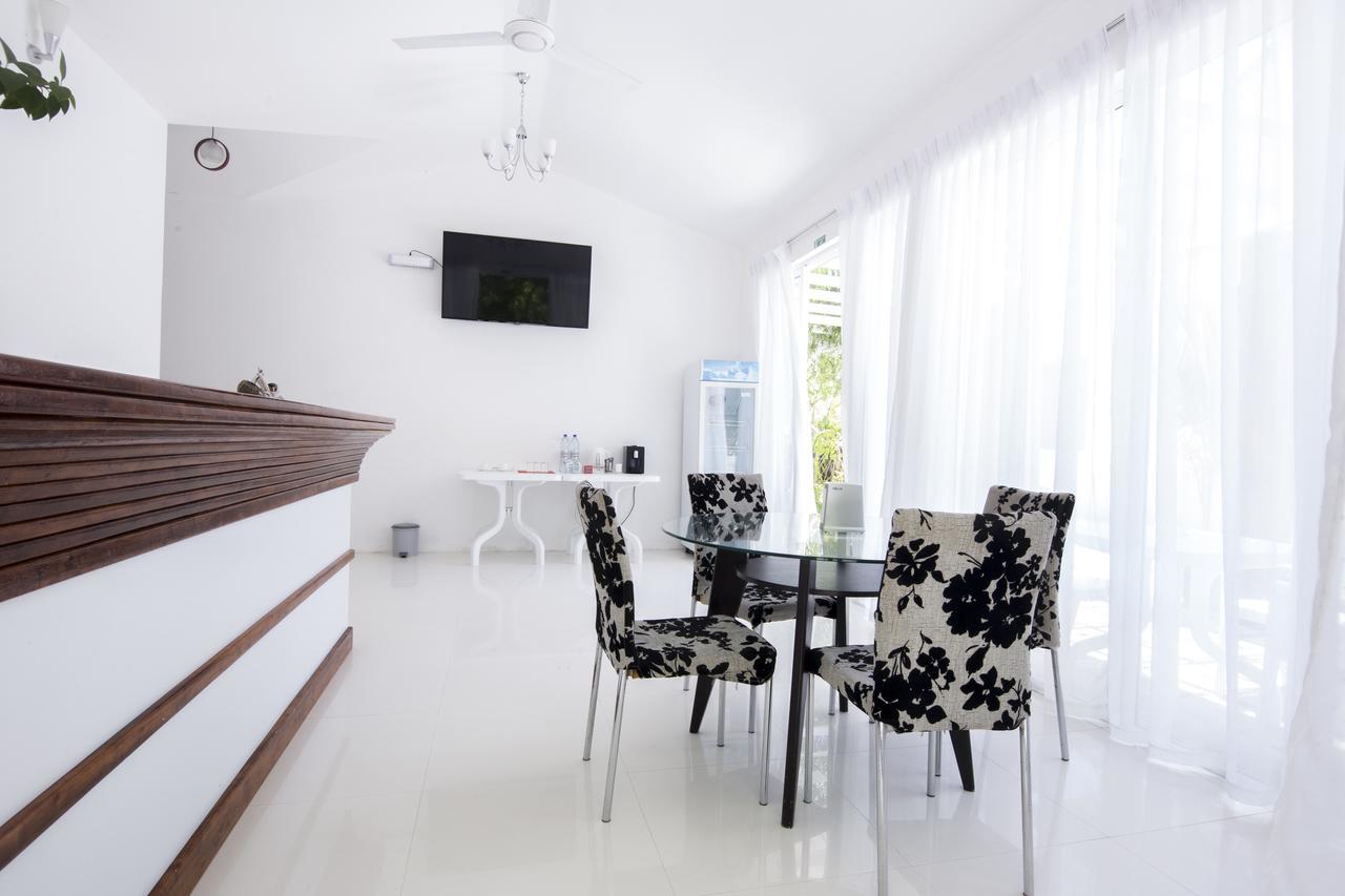 Dhigurah Retreat Beach エクステリア 写真